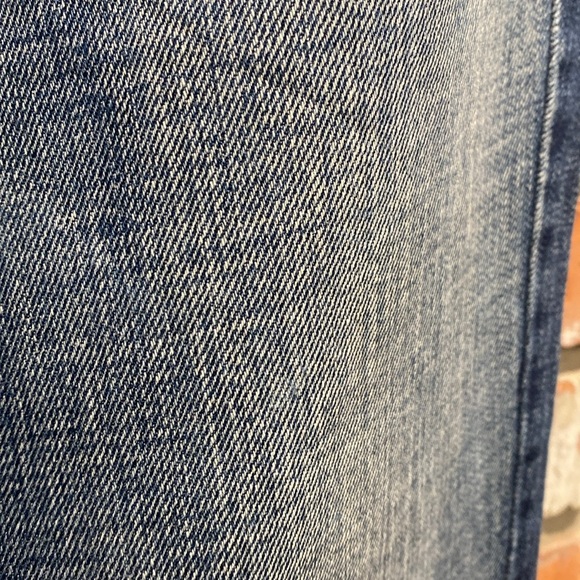 Guess Jeans - Picture 3 of 7